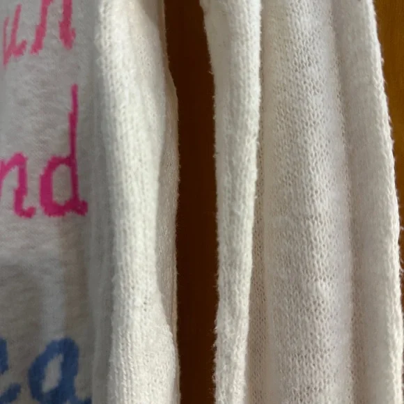 Lilly Pulitzer Medium ‘Sun, Sand Sea’ Women's White Sweater minor piling picture - Picture 5 of 6